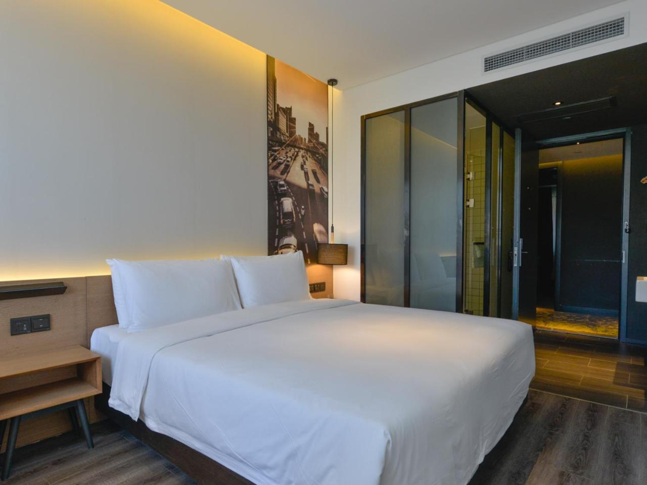 Shanghai Pudong Airport Chuansha Atour Hotel Экстерьер фото